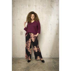 Sila Buks Maroon Wide L78