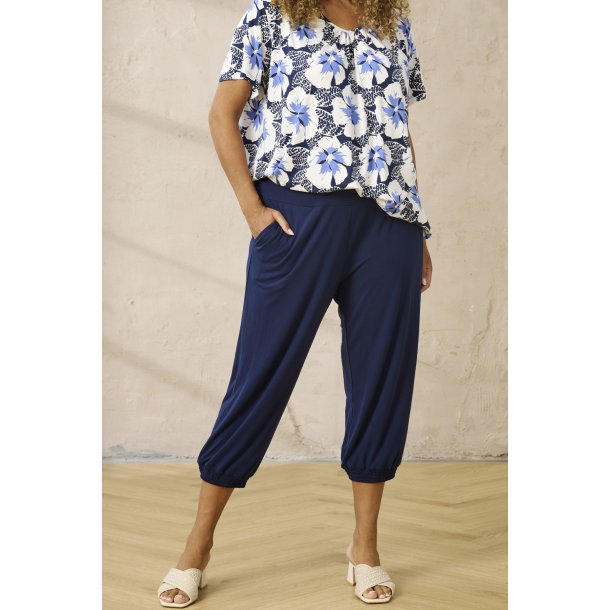 Daphne Buks Navy L56