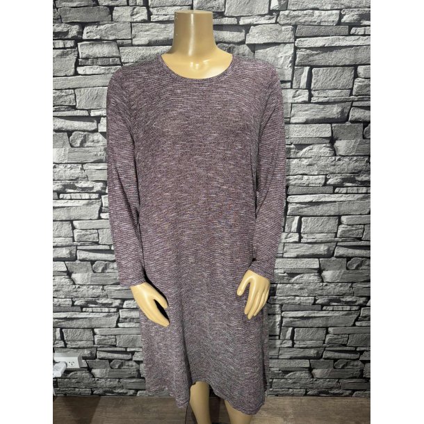 Abee Kjole Maroon